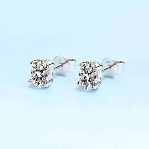 Aurora™ Oval Moissanite Stud Earrings | PT950 Platinum