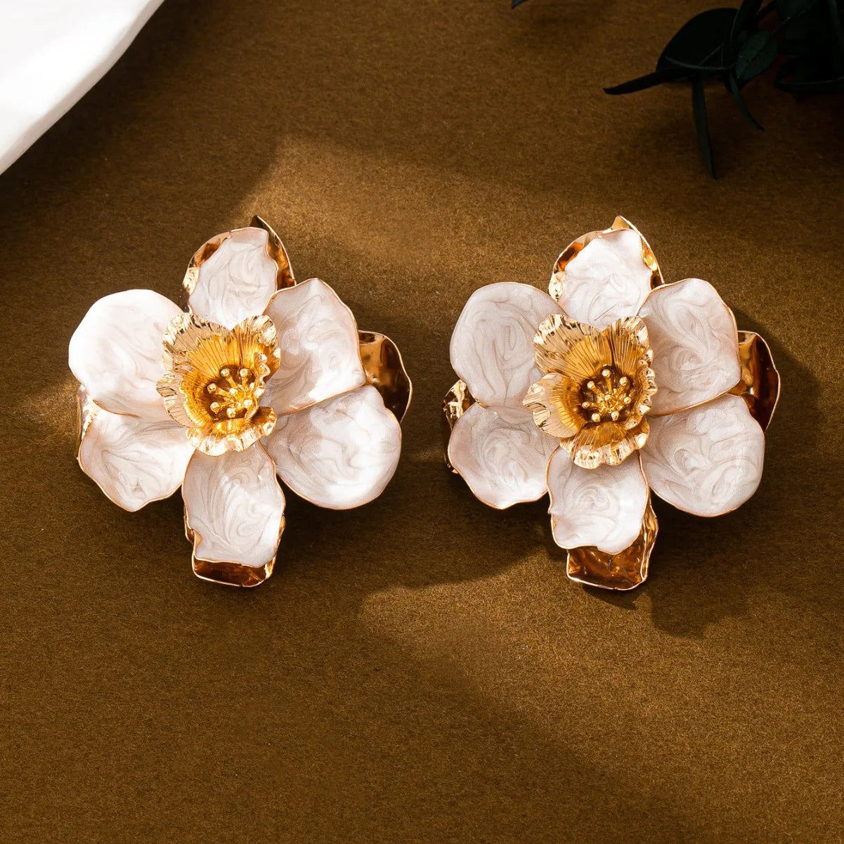 Bloom™ Retro Floral Stud Earrings